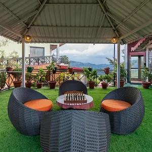 Resort Maple